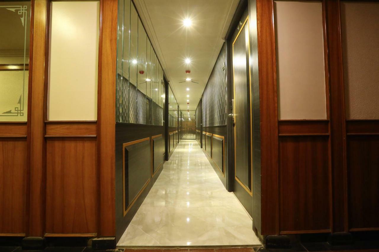 Gulf Hotel มุมไบ ภายนอก รูปภาพ