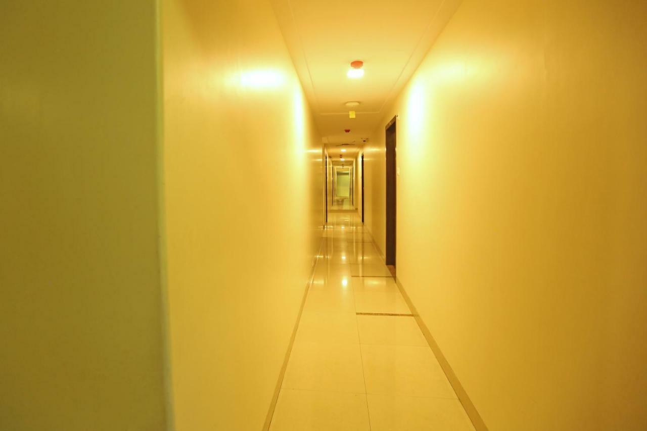 Gulf Hotel มุมไบ ภายนอก รูปภาพ