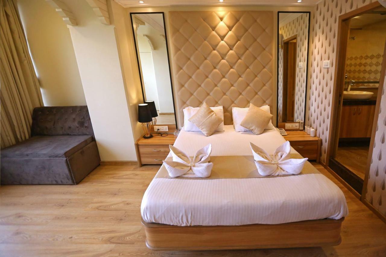 Gulf Hotel มุมไบ ภายนอก รูปภาพ