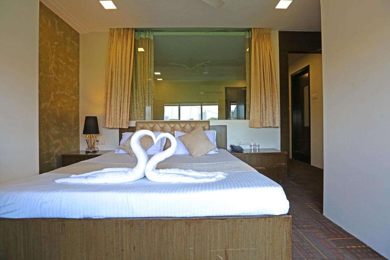 Gulf Hotel มุมไบ ภายนอก รูปภาพ