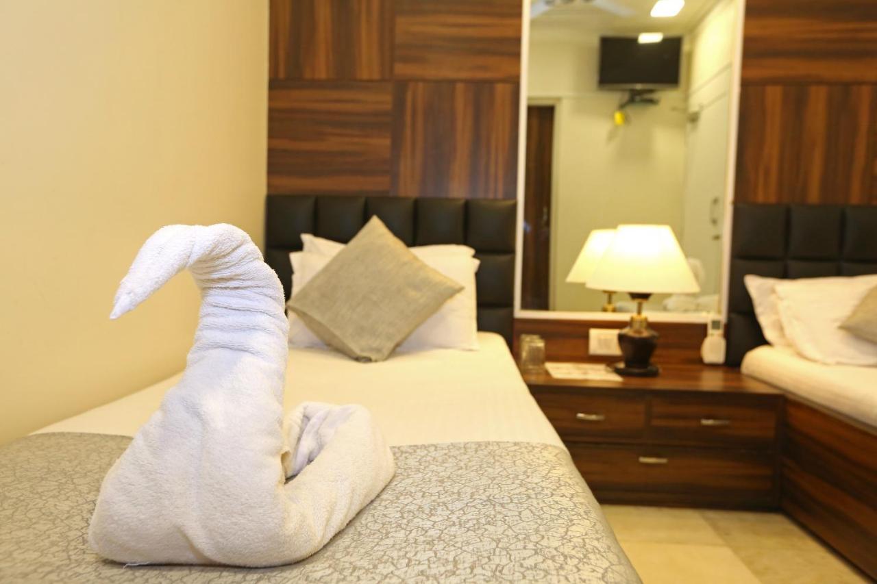 Gulf Hotel มุมไบ ภายนอก รูปภาพ